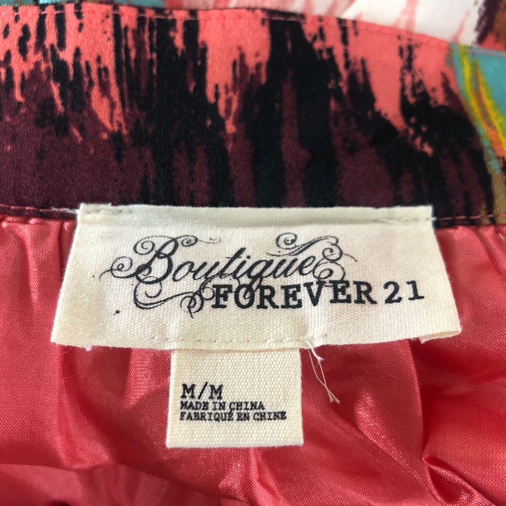 SOLD! 🎉 FOREVER 21 Waterfall Spring Skirt - Picture 5 of 7